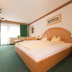 Alpina - Adults Only 4*