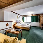 Alpina - Adults Only 4*