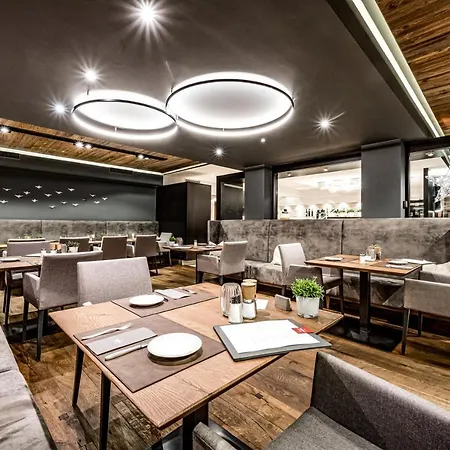 Alpina - Adults Only 4*