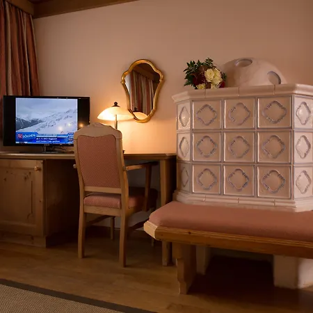 Hotell Alpina - Adults Only