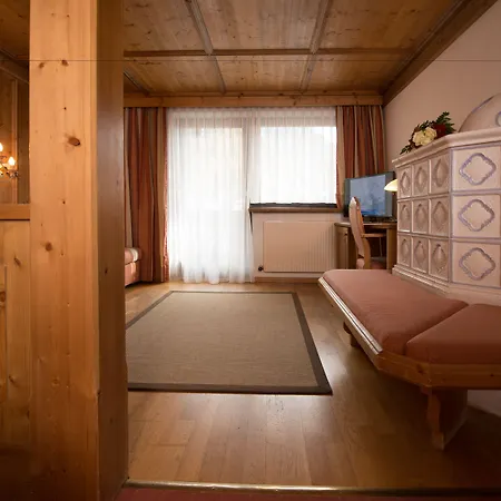 Hotell Alpina - Adults Only