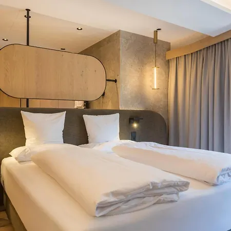 Alpina - Adults Only 4*