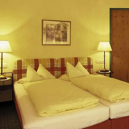 Hotell Alpina - Adults Only 4*