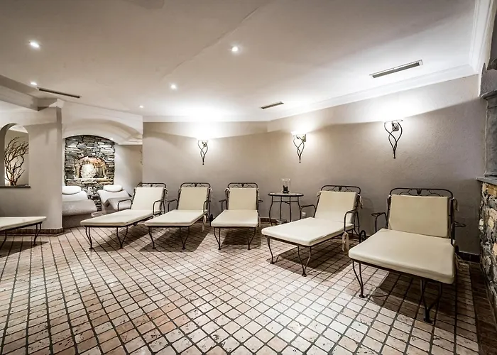 Alpina - Adults Only 4*