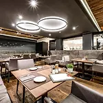 Alpina - Adults Only 4*