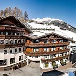 Hotel Alpina - Adults Only